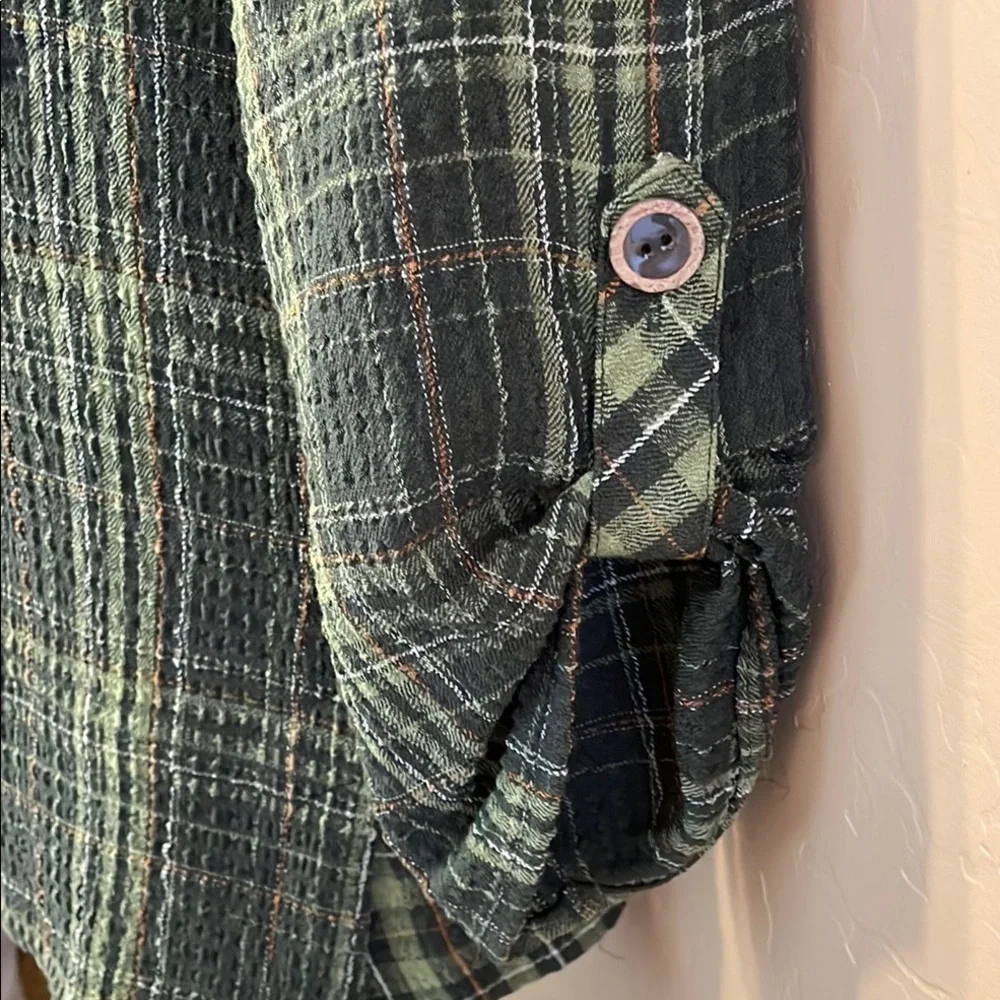 Habitat Green Plaid 3/4 Button Shirt size medium excellent condition - Picture 4 of 7